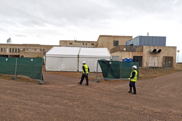 El Hospital de la Plana amplía la UCI para separar a los pacientes covid en plena segunda ola