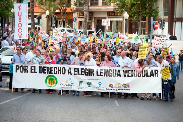 Marzà ya tiene el diagnóstico: un sector (muy amplio) no quiere su plurilingüismo  