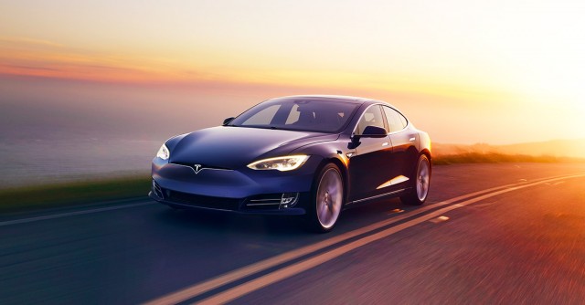 El coche eléctrico, más cerca: Tesla llega por fin a España