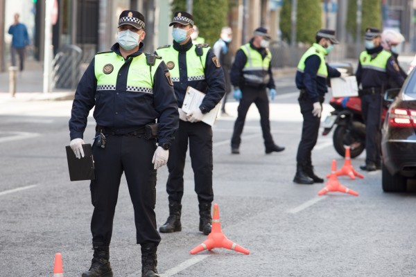 La Policía Local de València hace grupos burbuja y declara 'zonas sensibles' tras el brote detectado
