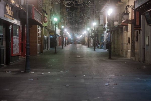 El paro sube en el sector servicios y en las comarcas más turísticas tras las nuevas restricciones