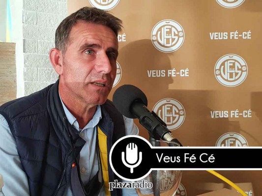El hombre de los momentos clave: Nando Martínez recuerda una vida de valencianismo (y deportivismo) en Veus Fé-Cé