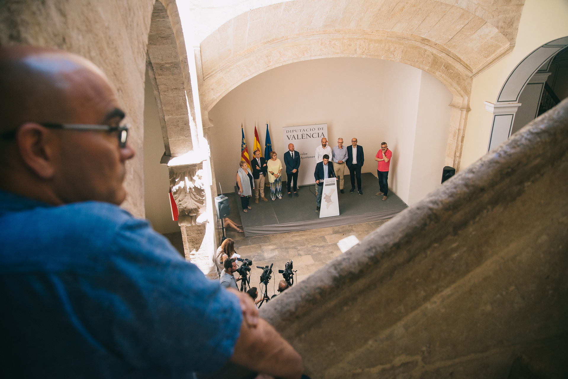 El juez quiere comprobar si Divalterra contrató a directivos porque antes eran asesores de partidos