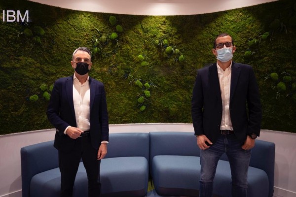 IBM y Lanzadera firman un acuerdo para impulsar tecnológicamente a las 'startups'
