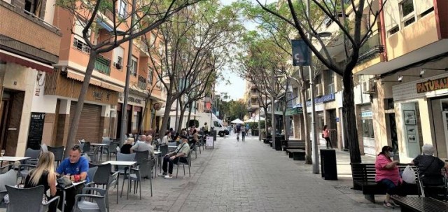 San Vicente no prevé la apertura de los pubs a corto plazo; se escuda en el decreto de la Generalitat