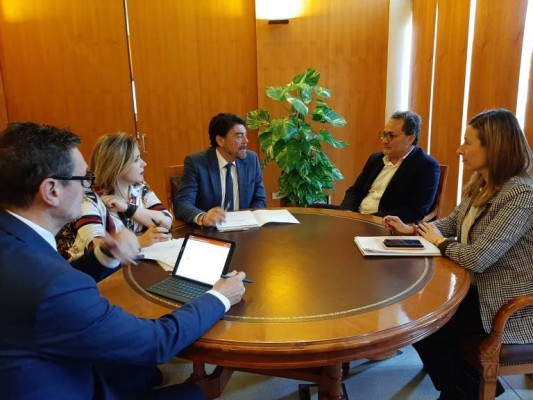 El bipartito de Alicante busca el pacto para el nuevo presupuesto sin crédito en la izquierda