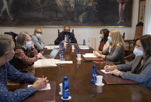 La Diputación y la Generalitat crearán un distrito único de gestión de las listas de espera quirúrgicas