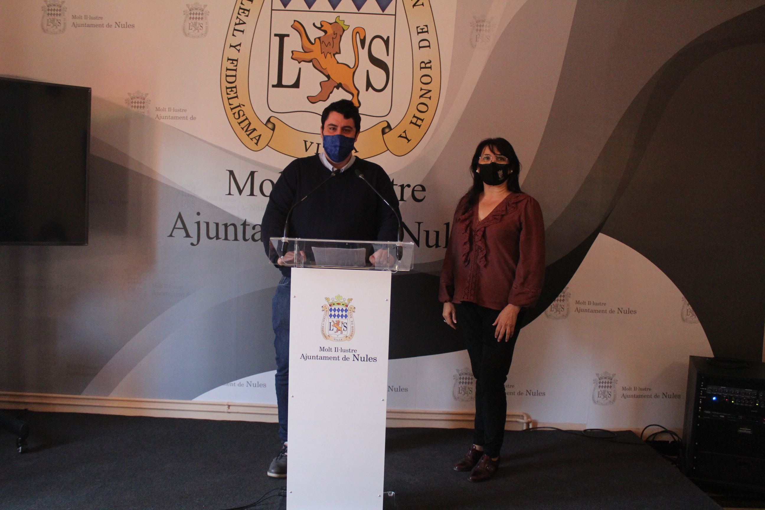 El Alcalde de Nules, David García, y la alcaldesa de la Vilavella, Carmen Navarro. - 