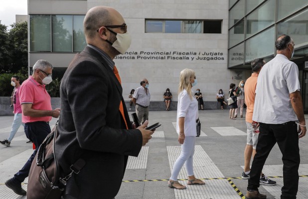 Los funcionarios de la Generalitat empiezan a teletrabajar este lunes hasta el 30%