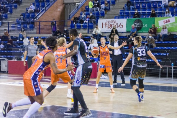 Novena victoria seguida tras una segunda mitad excepcional en Logroño