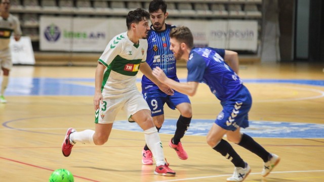 El Bisontes Castellón y Elche se reparten los puntos en un trepidante duelo valenciano