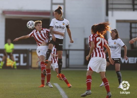 El Valencia rescata un empate ante el Athletic