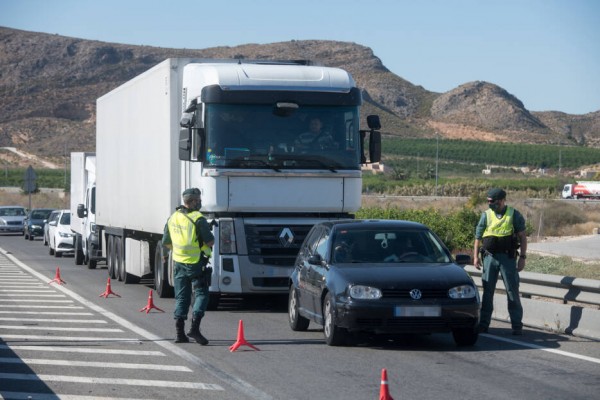 Las primeras horas del cierre de la Comunitat: 