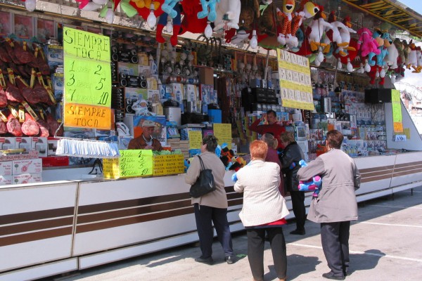 El Fadrell está abierto a sentarse con los feriantes para extender plazos si tienen el 'OK' de Sanidad