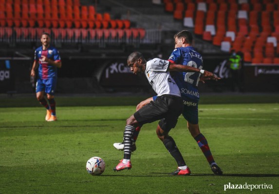 Kondogbia vuelve a entrenarse con el grupo y está disponible para el domingo