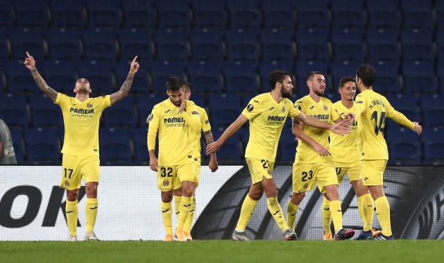 Alcácer evita de nuevo problemas al Villarreal