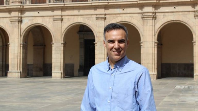 Cs insinúa que las tascas se declararon ZAS sin la doble medición y habla de posible 