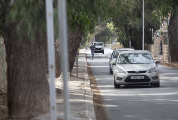 El arreglo de parches y erosión de la vía pública supone una inversión de 1,8 millones € en Cartagena