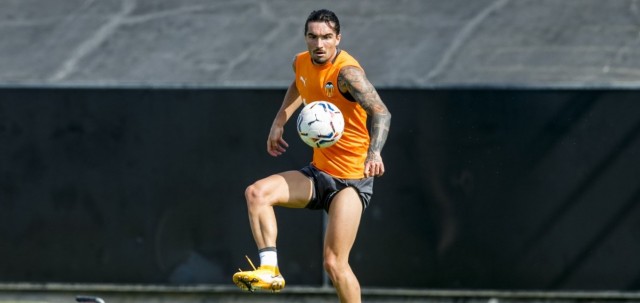 Gracia prueba con Jason de lateral y Mangala junto a Gabriel