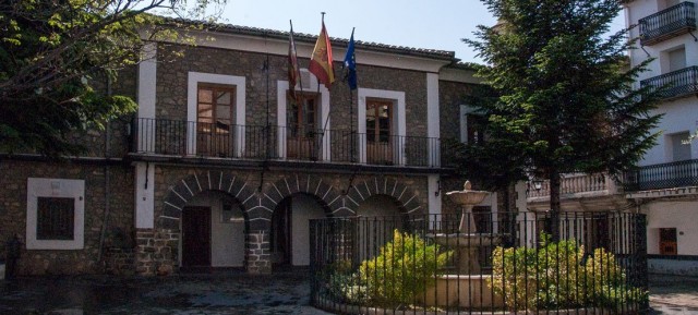 Bejís lleva a pleno este viernes la privatización de su planta embotelladora