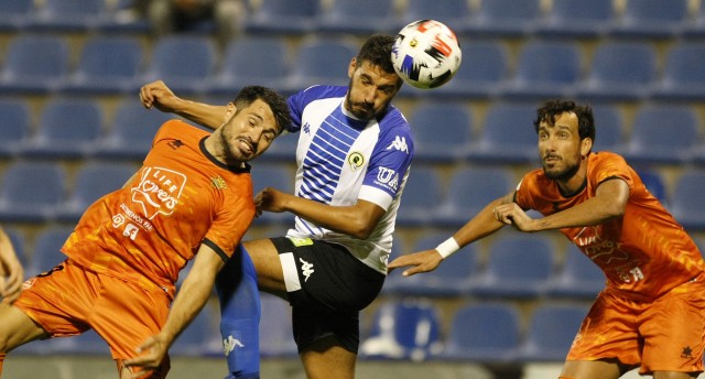 La obligación de los test de Covid-19 se iniciará en un fin de semana a priori sin partidos en Segunda B