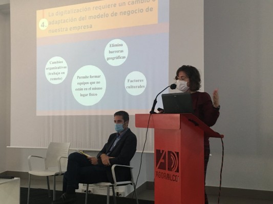 Proyectos emprendedores, digitalización y oportunidades en áreas rurales