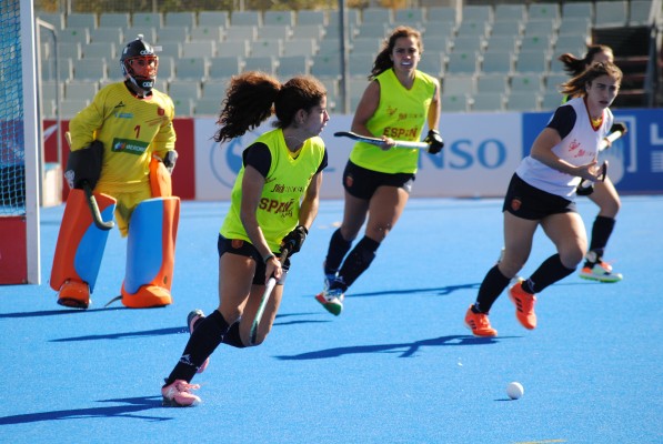 La Redsticks se ejercitan en València
