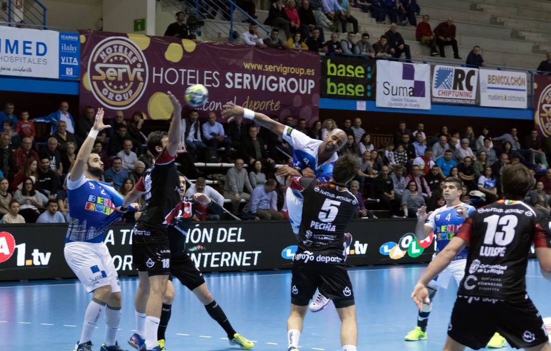 Benidorm regalará dos entradas a sus abonados ante el Ángel Ximénez

