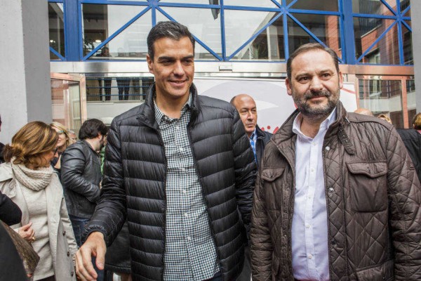 Ábalos,entre los posibles sustitutos de Hernando como portavoz en el Congreso