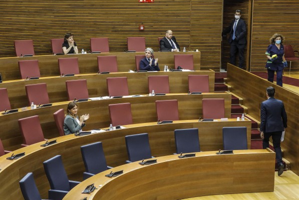 Les Corts amplían el voto telemático tras detectarse 80 casos entre afectados y contactos