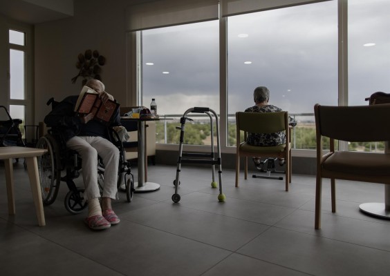 La Comunitat es la segunda que más subió el presupuesto para dependencia, aunque es la sexta que menos invierte