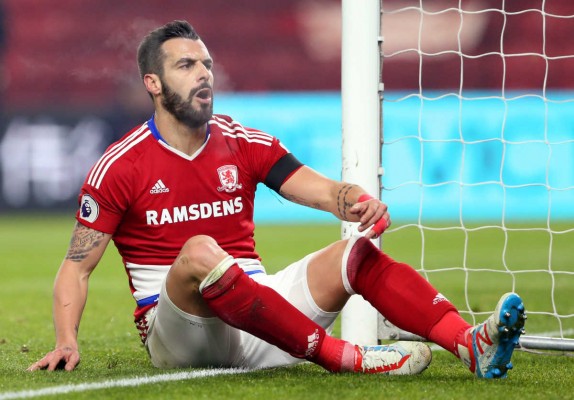 El VCF de Marcelino trabaja en la salida urgente de Negredo, Abdennour y Santos 