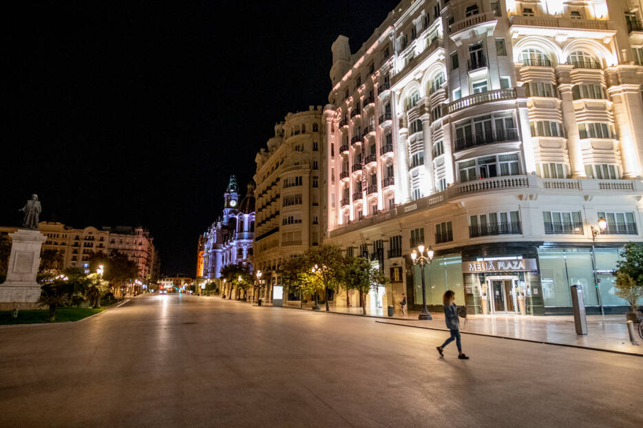La primera noche de 'toque de queda' termina con 224 sanciones en la Comunitat Valenciana