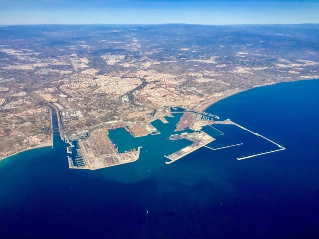 Valenciaport defiende su 
