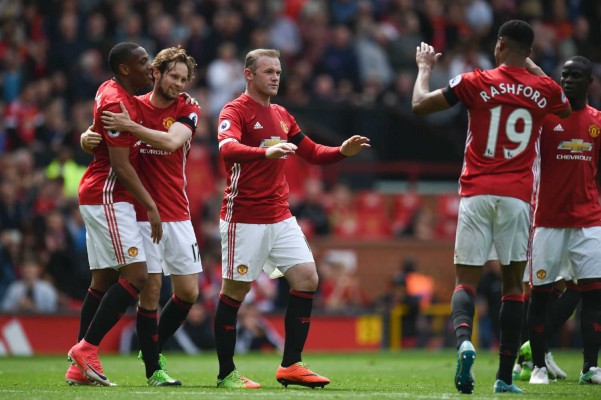 Manchester United y Ajax buscan la gloria europea 