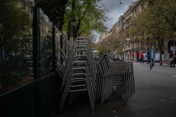 La agonía de comercio y hostelería: los trabajadores afectados por ERE se multiplican por 97 y 47