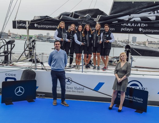 Mercedes-Benz Retail recibe el barco del Reto Pelayo Vida en Valencia