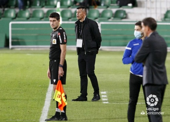 Almirón: “Hemos sufrido, pero eso nos fortalece como equipo”
