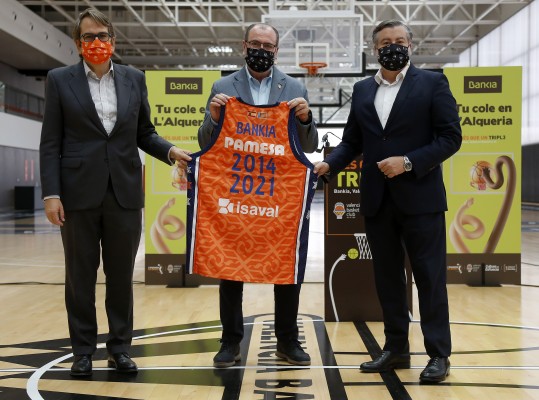 Bankia y Valencia Basket renuevan por 7ª temporada consecutiva el programa social Més que un triple