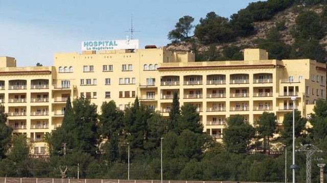 El Hospital La Magdalena envía a casa a un turno de enfermeras de planta tras varios positivos