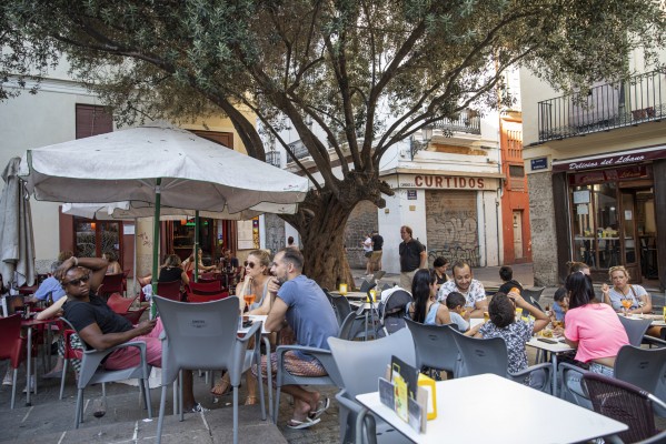 La hostelería valenciana ve el 'toque de queda' como un mal menor: 