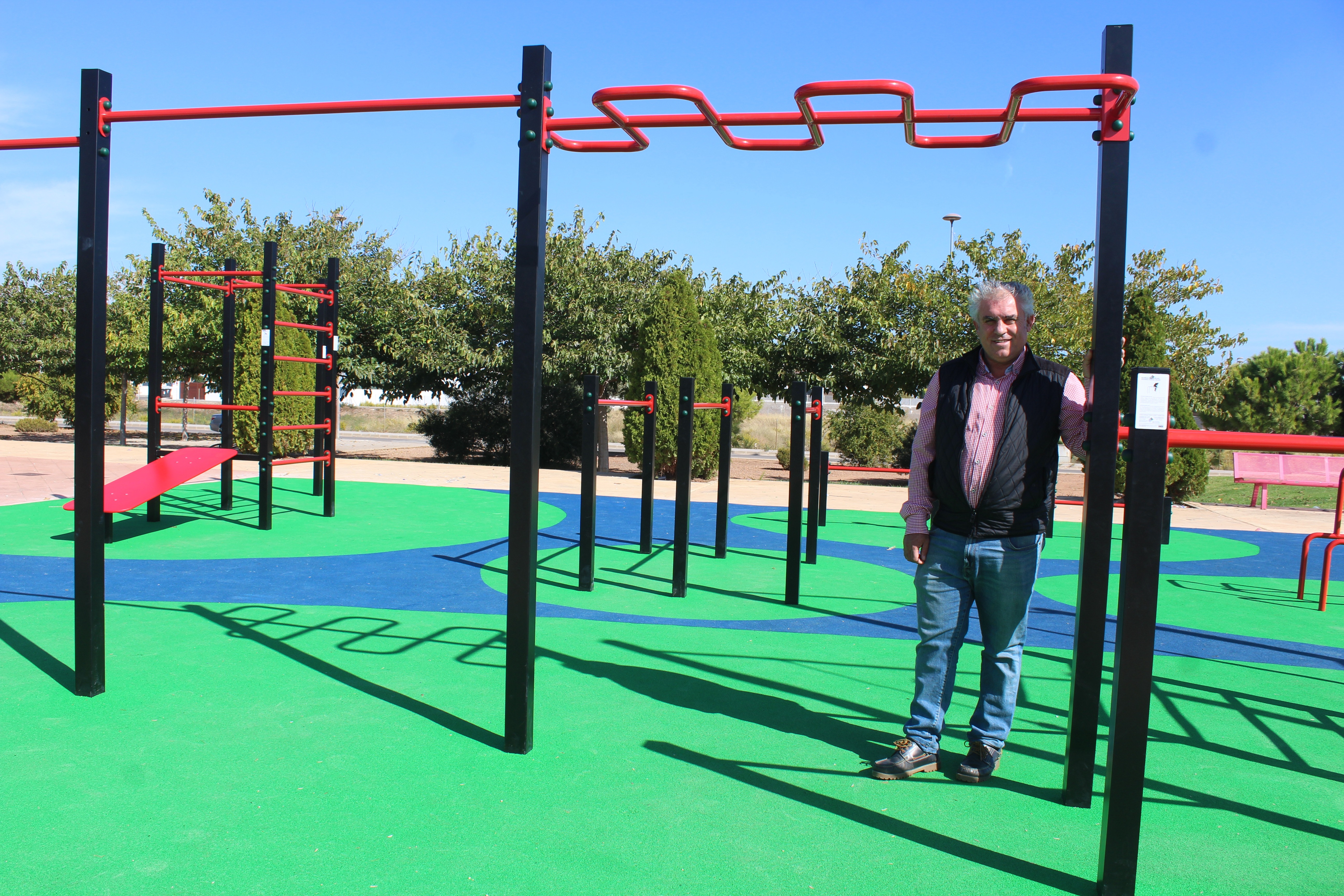 Borriana abre su primer circuito de calistenia en el parque de Novenes de Calatrava