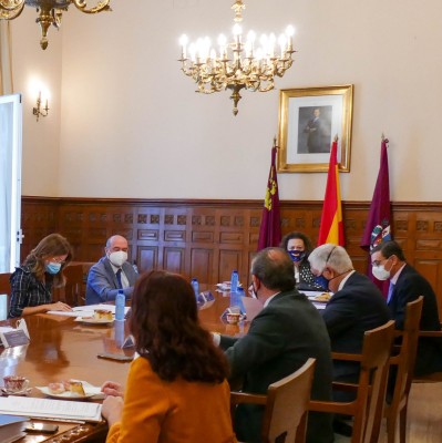 Un total de 45 instituciones se benefician de los 100.000 euros que el Puerto reparte en ayudas