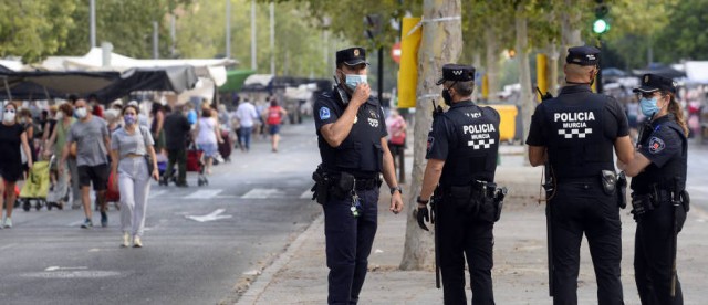 Lanzan un plan de ayudas para sumar 600 nuevos policías locales en los 45 municipios de la Región