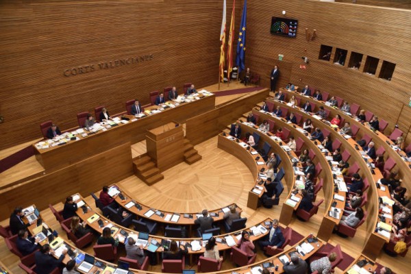 El Botànic vuelve a plantear una reforma que baje la barrera electoral al 3 %
