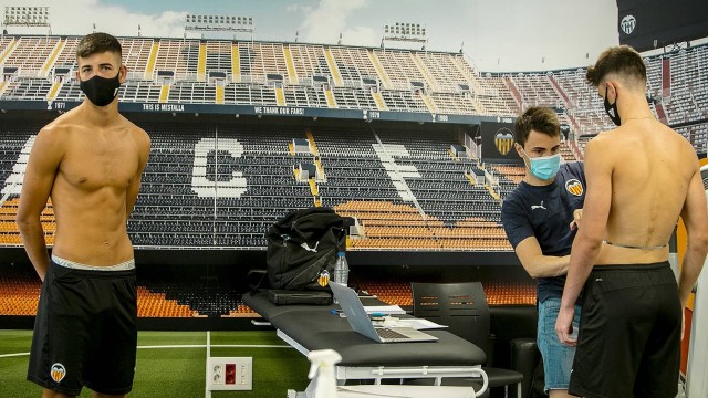 La Academia del Valencia CF diseña un plan de nutrición para cada jugador
