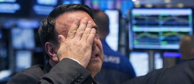 El Ibex 35 salva por los pelos el 6.800 tras una sesión de duro castigo
