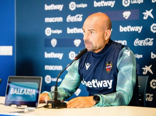 Paco López cumplirá ante el Celta 100 partidos como técnico granota