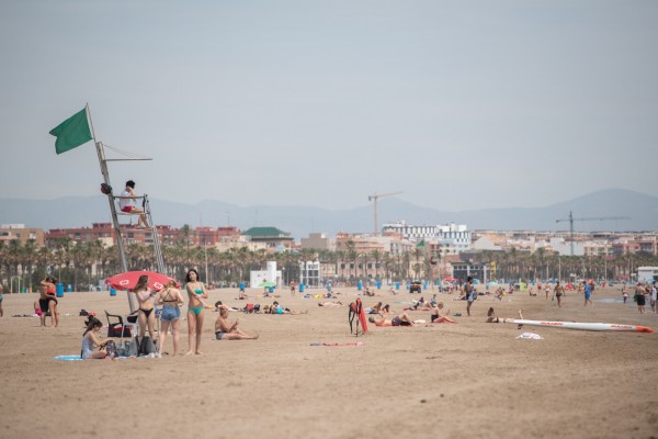 Los hoteles acogen el Bono 'Viatgem CV' y las agencias de viaje muestran dudas
