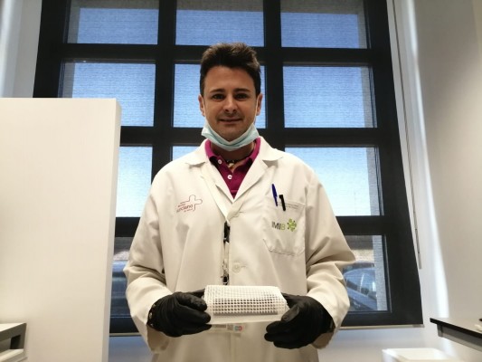 El IMIB prueba sus trampas para el coronavirus detectando trazas en habitaciones de la Arrixaca 
